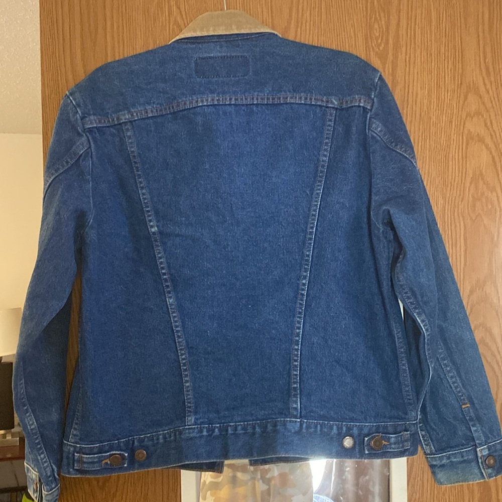 Vintage Wrangler Denim Jacket w/Corduroy collar - Picture 3 of 4